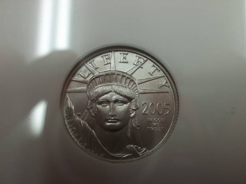 lot 2 image: Platinum $25 2005 Eagle PCGS MS 69 14 oz. Platinum .9999
