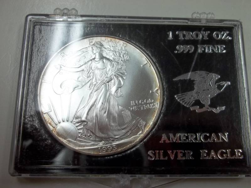 lot 10 image: Silver American Eagle 1 Oz. Fine Silver Year 1993 Coin