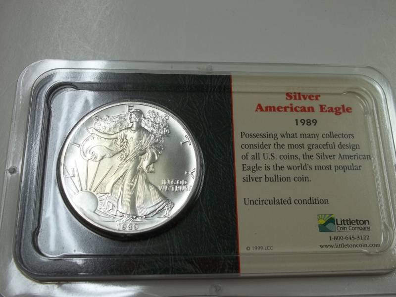 lot 11 image: Silver American Eagle 1 Oz. Fine Silver Year 1989 Coin