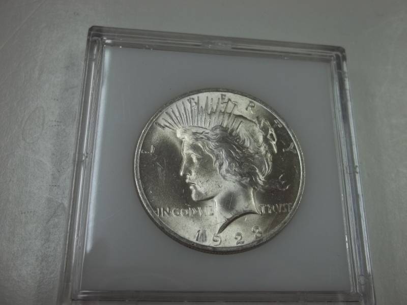 lot 20 image: 1923 Peace Silver Dollar 90% Silver in case