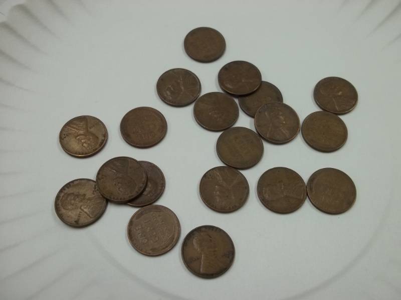 lot 30 image: 19 1949 S Pennies