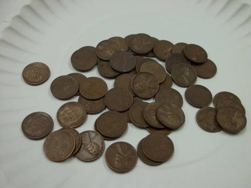 lot 34 image: 49 1946 S Pennies