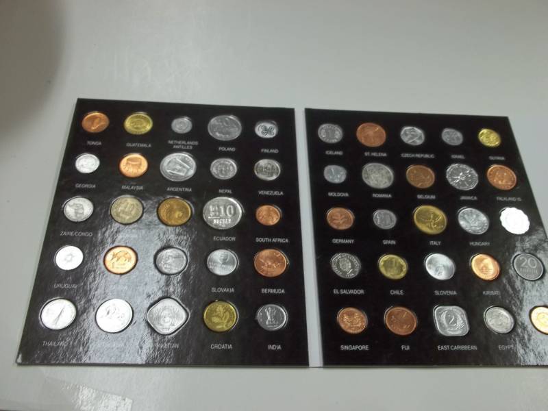 lot 39 image: Wonderful World of Coin Collecting 50 coins