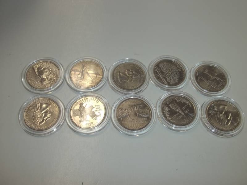 lot 49 image: 10 Assorted State Quarters in cases