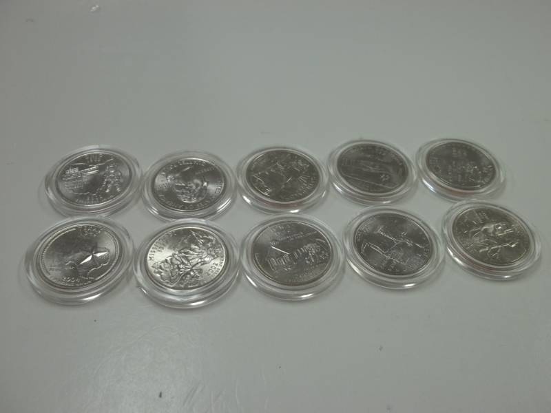lot 59 image: 10 Assorted State Quarters in cases