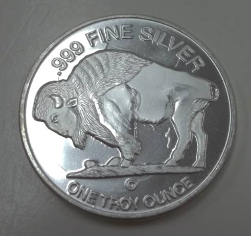 lot 109 image: Buffalo Silver One Troy Ounce .999%