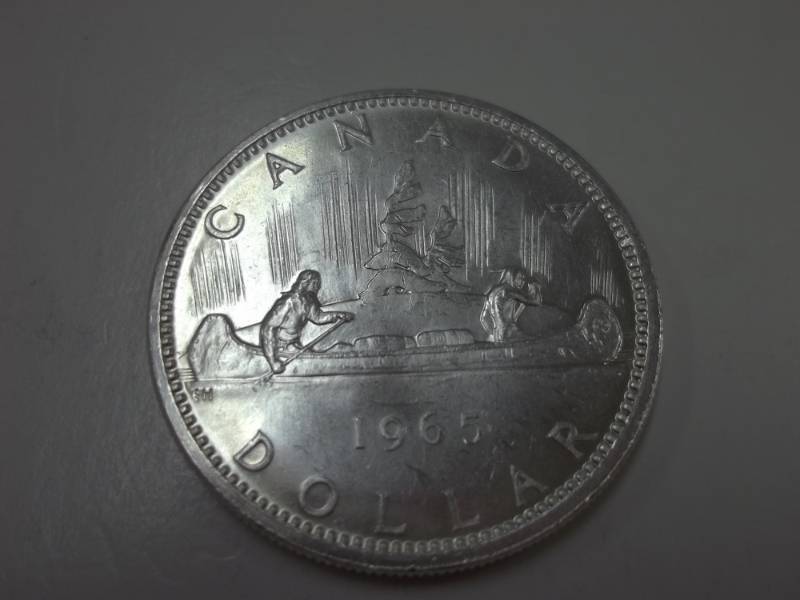 lot 117 image: 1965 Voyager Canadian Silver Dollar 80% Silver
