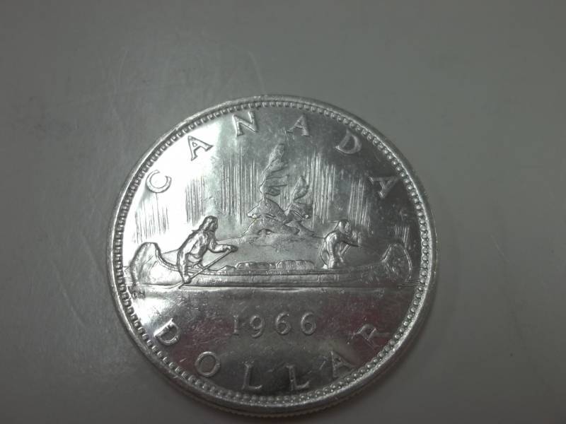lot 124 image: 1966 Voyager Canadian Silver Dollar 80% Silver