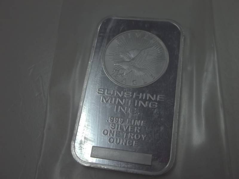lot 132 image: .999 Silver One Troy Ounce Sunshine Minting Inc.