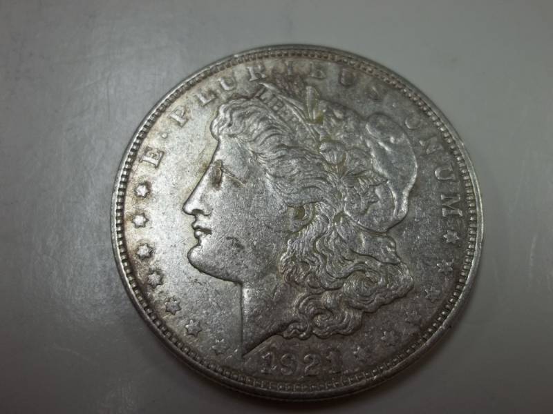 lot 141 image: 1921 Morgan Silver Dollar 90% Silver