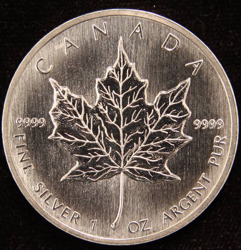 1988 1 TROY OZ. .9999 FINE SILVER CANADA MAPLE LEAF