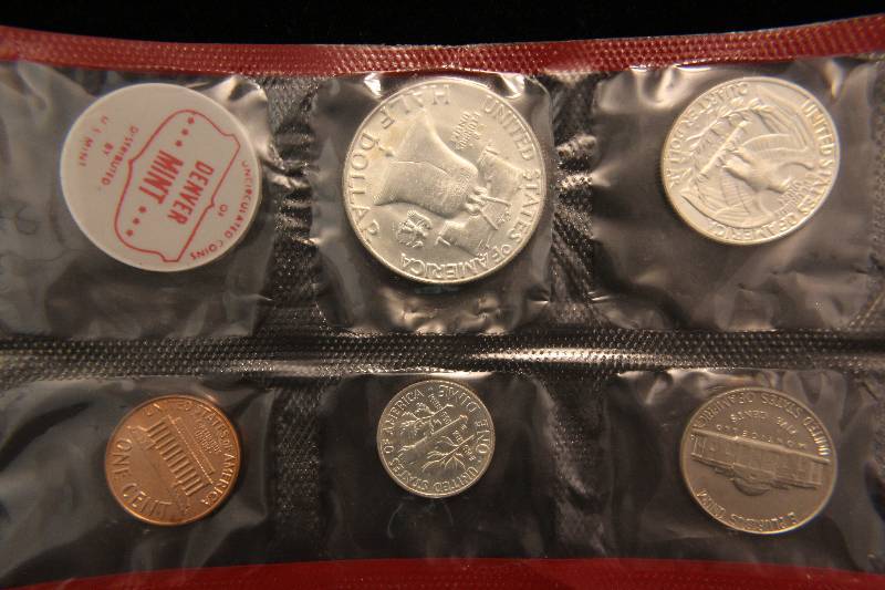 1963-D US MINT SET IN ORIGINAL GOVT SEALED CELLOPHANE