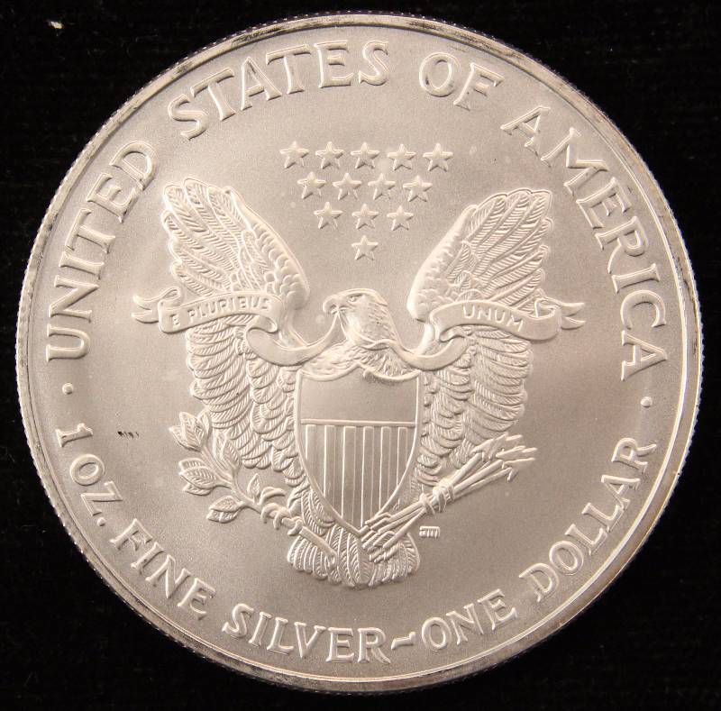 2005 AMERICAN SILVER EAGLE 1 TROY OZ. .999 FINE SILVER DOLLAR