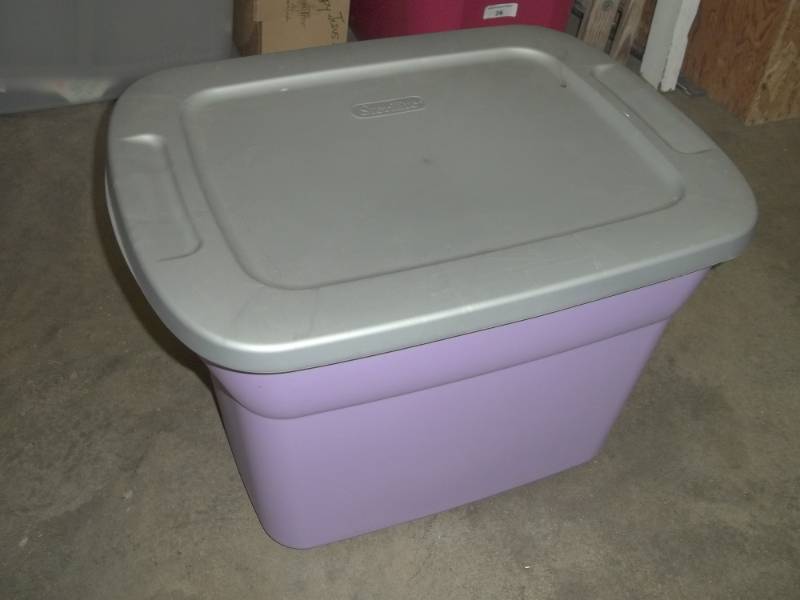 lot 32 image: Purple Tote with Christmas Dcor