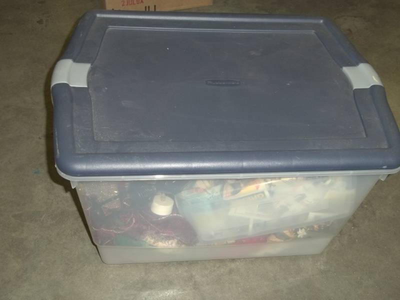 lot 49 image: Clear Tote with Christmas dcor