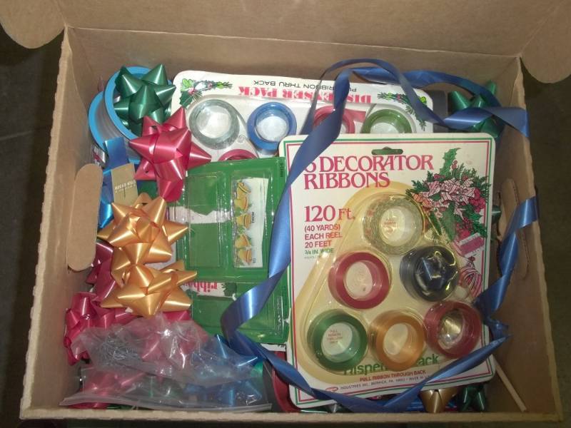 lot 59 image: Box of Christmas bows and ribbons