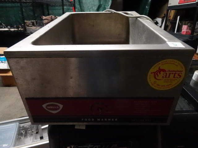 lot 3 image: Wells food warmer