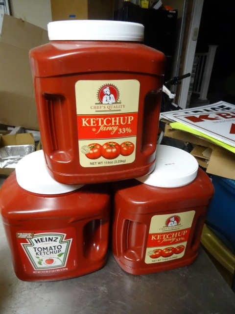 lot 14 image: Bulk ketchup