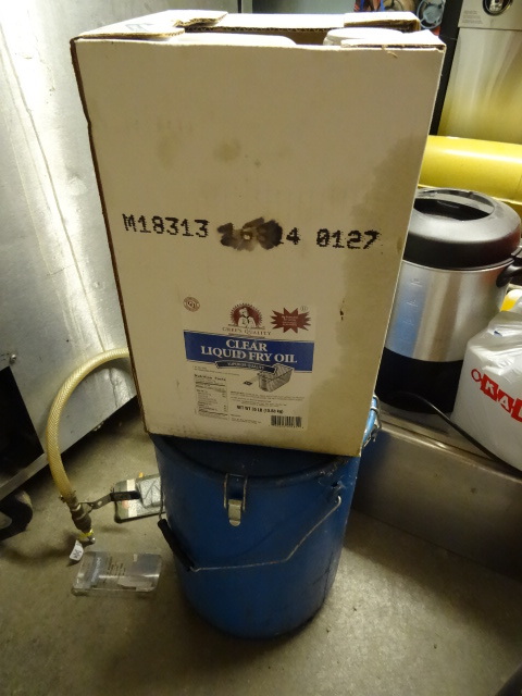 lot 26 image: Grease bucket