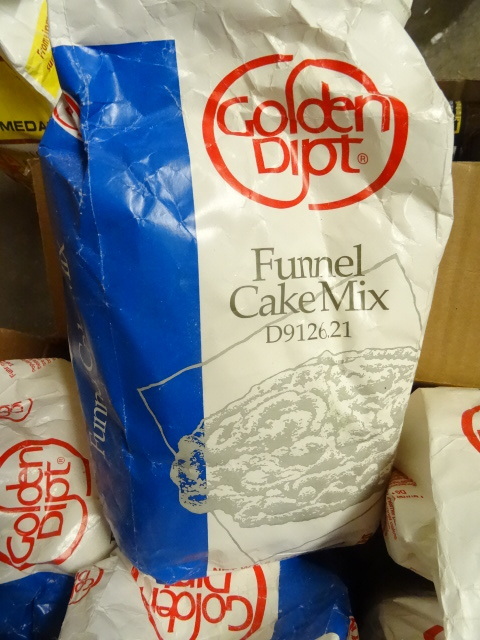lot 29 image: 5 bags of funnel cake mix