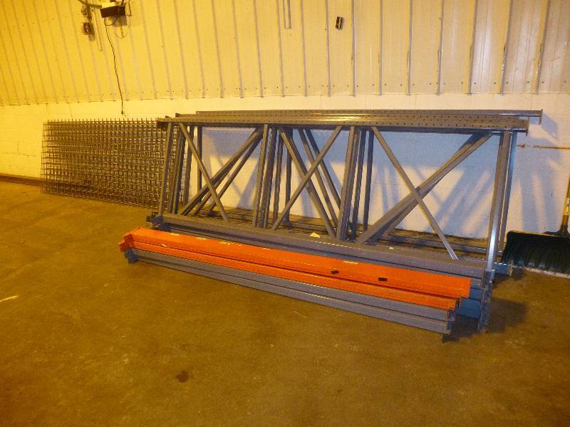 Tear Drop Pallet Racking