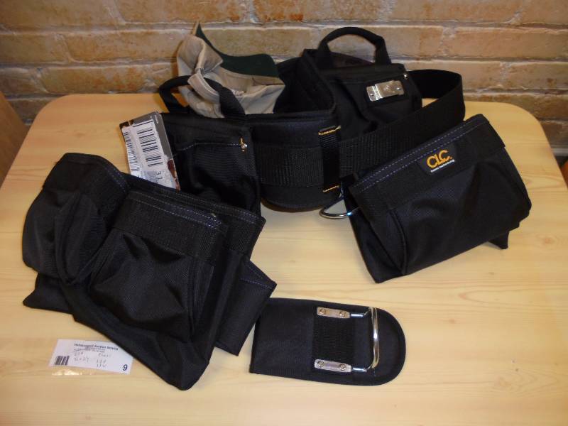 lot 10 image: CLC Tool Belt, 17 pocket, NEW