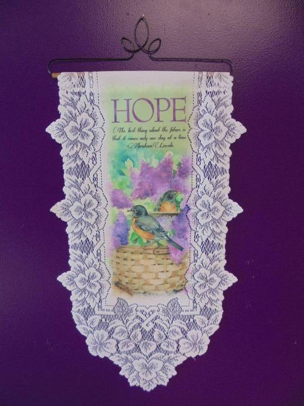 lot 14 image: Heritage Lace Hope - Day at a Time Wall Hanging, New,White, 29x12