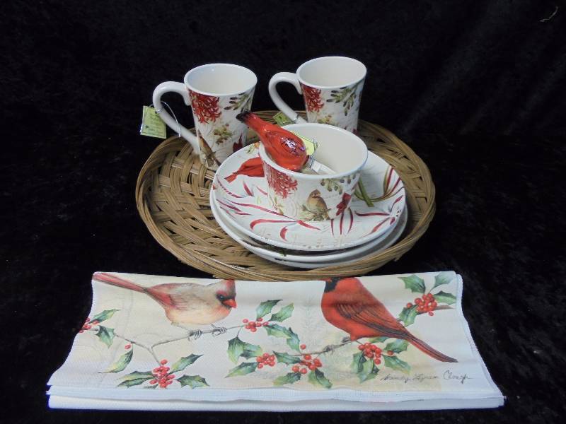 lot 58 image: Park Designs, New, Natures Songs Dish Set