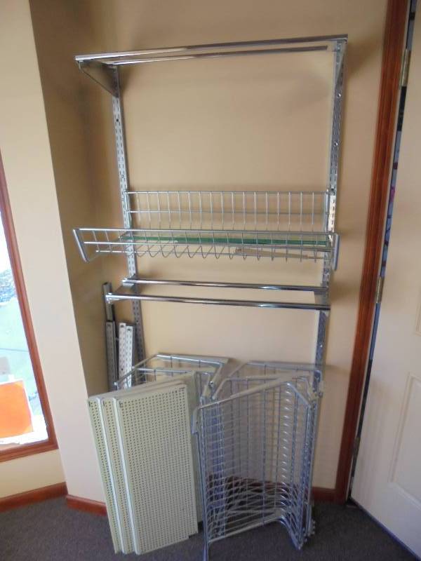 lot 83 image: Metal RackingShelving, 75x30, nice