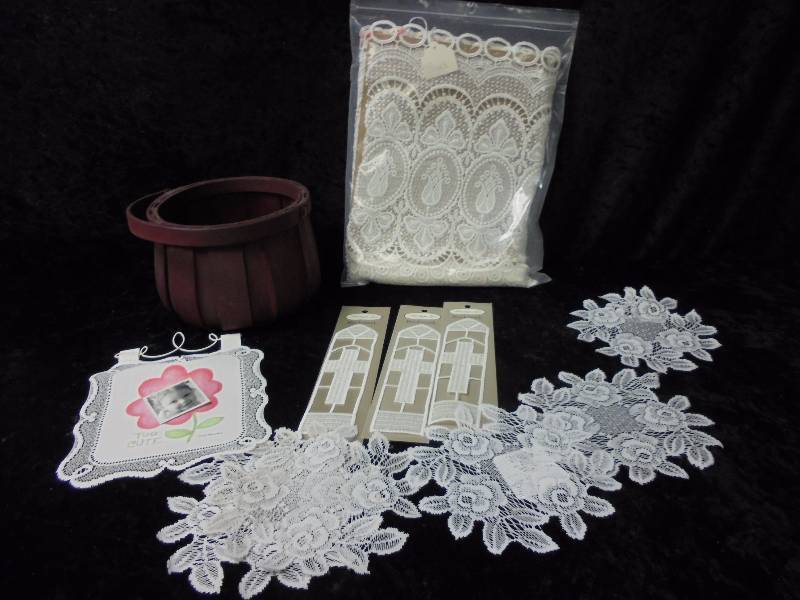 lot 99 image: Lot - Heritage Lace New Bookmarks, 3 yards lace, etc