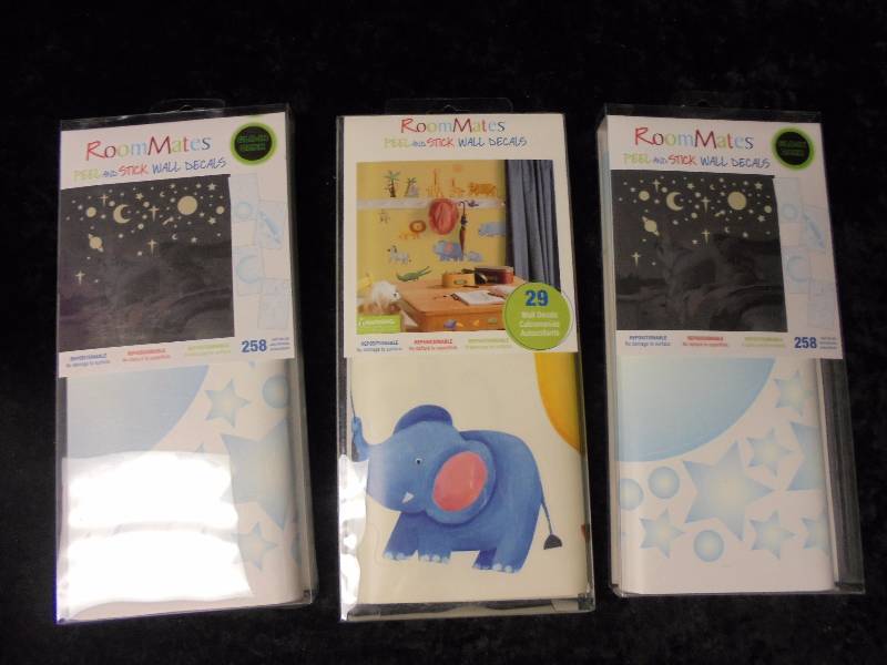lot 114 image: Lot - Room Mates Peel & Stick - StarsElephants, New