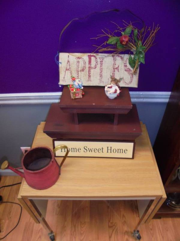 lot 133 image: Lot - Rolling Drop Leaf CartTable & Misc Apple Deco
