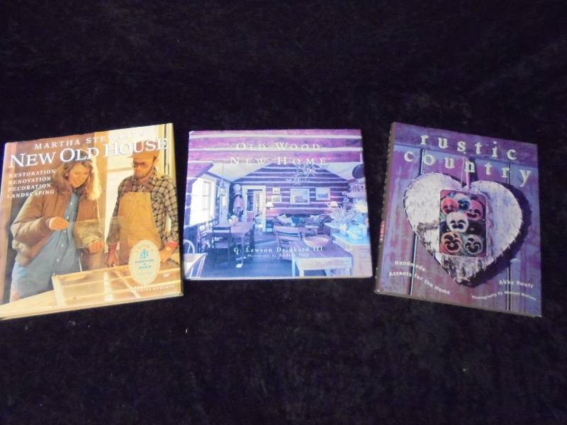 lot 134 image: Lot - Hardcover Coffee Table Books