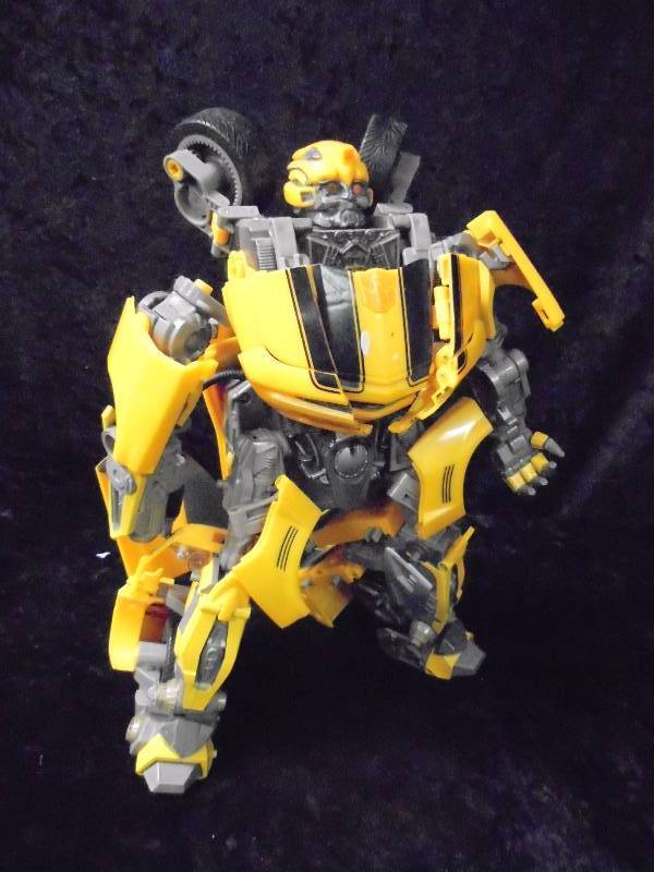 lot 168 image: Transformer - Bumblebee