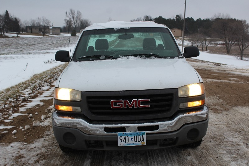 2003 GMC Sierra C1500 Work Truck