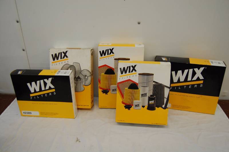 lot 10 image: Air Filters