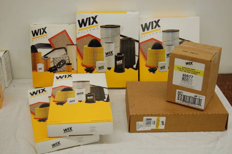 lot 16 image: Air Filters