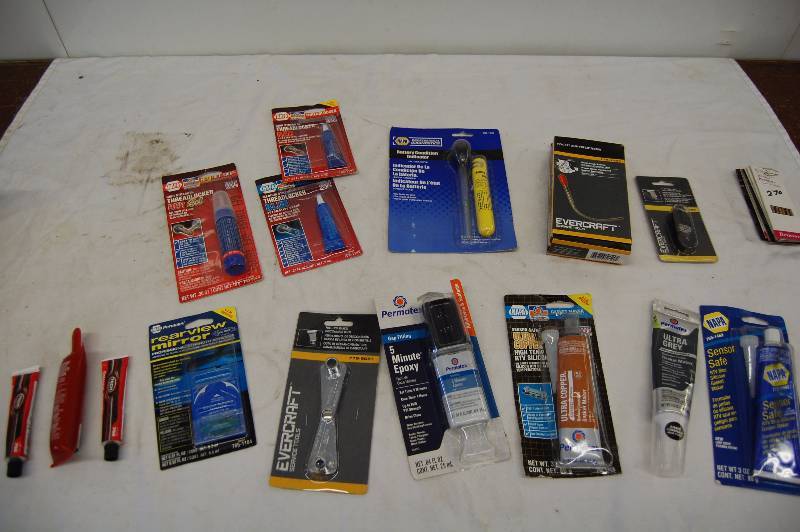lot 28 image: Assorted Part Kits