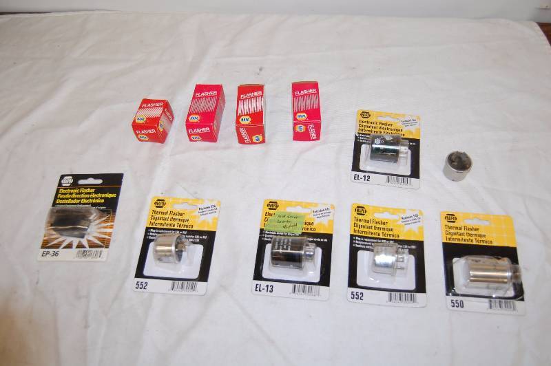 lot 34 image: Thermal Flashers