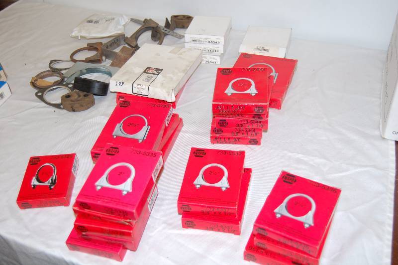 lot 50 image: Assorted Exauhst Clamps