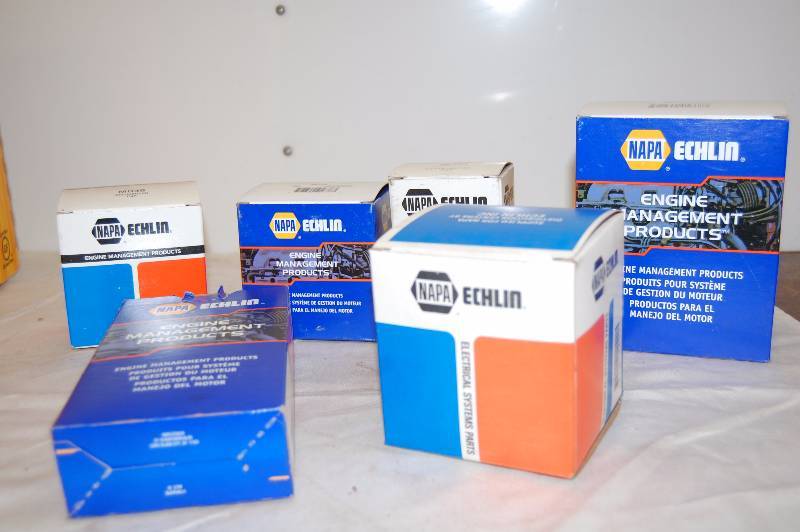 lot 67 image: Napa Distributor Caps
