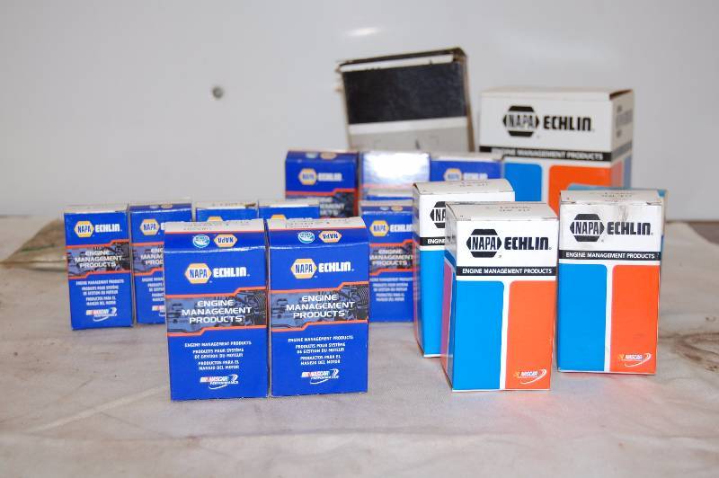 lot 77 image: Seal Kits AND MORE