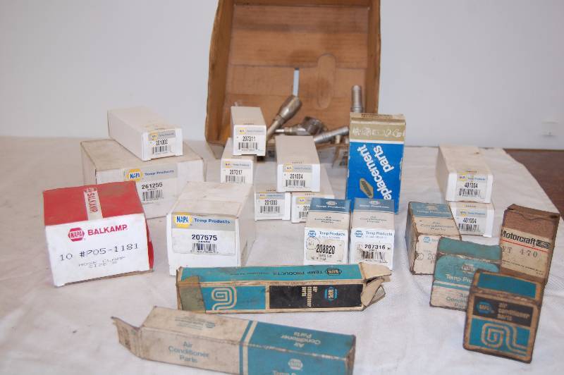 lot 93 image: Air Conditioning Parts