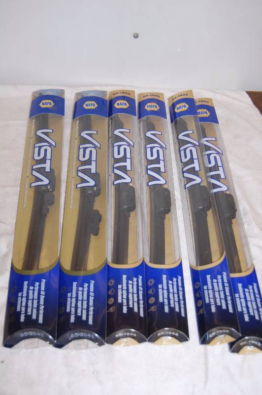 lot 106 image: Windshield Wipers