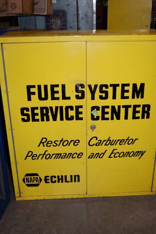 lot 126 image: Steel NAPA Fuel System Cabinet