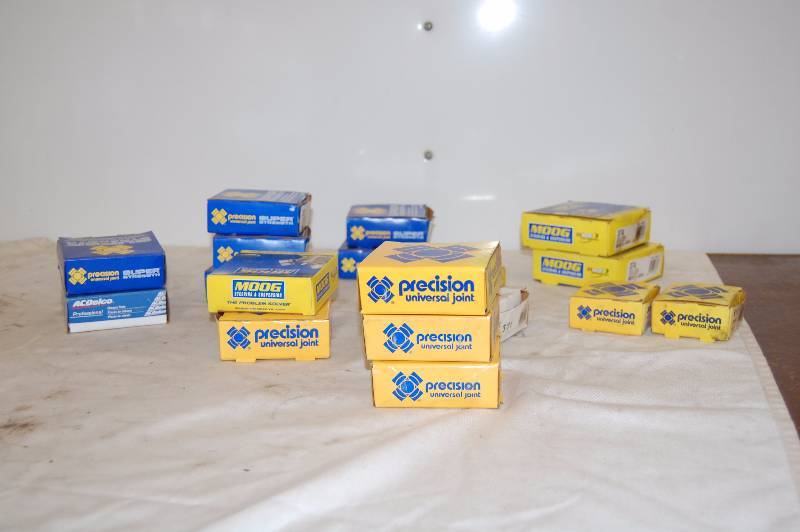 lot 151 image: U-Joints and Parts