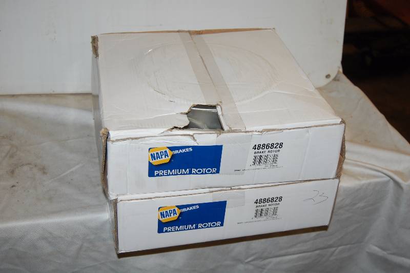 lot 193 image: 2 NAPA Brake Rotors