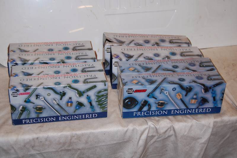 lot 248 image: NAPA Chassis Tie Rods