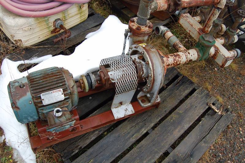 lot 271 image: Pump System with Motor