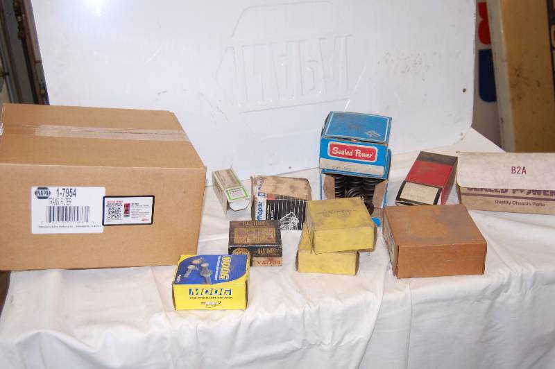 lot 290 image: Transmisson Filter and Alignment Parts